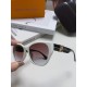 LV Louis Vuitton thick frame polygonal plate sunglasses female European and American wind UV protection sunglasses high goods show face small fashion trend female models