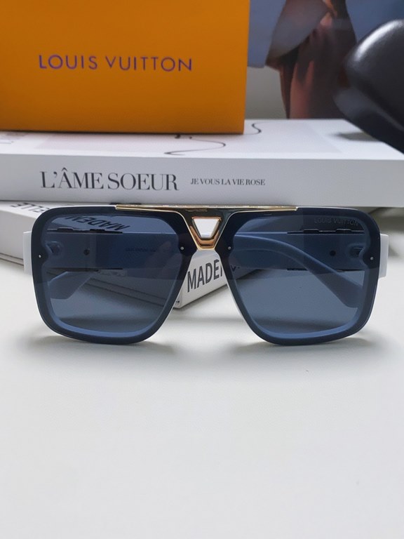 LV Louis Vuitton 2024 new fashion large frame sunglasses men and women universal net red with the same box sunglasses men tide Europe and the United States across the border