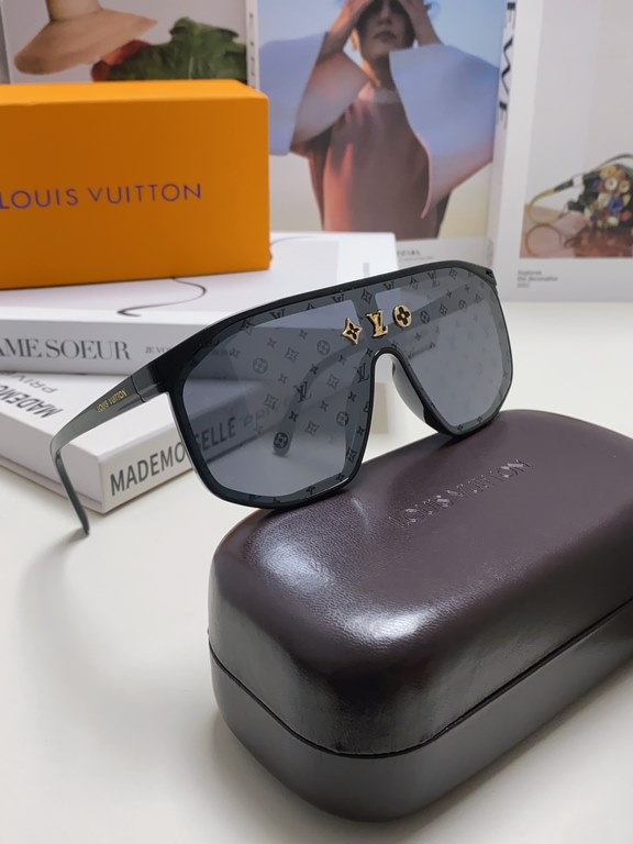 Lv Louis Vuitton 24 new net red women's sunglasses men and women fashion Europe and the United States anti-ultraviolet sunglasses