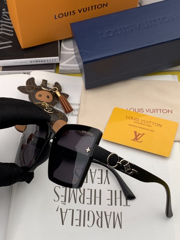 LV 2023 new women's square frame sunglasses driving sunglasses New sunglasses Fashionable and generous Comfortable and lightweight Exquisite luxury Ultra-light Model L7805