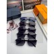 . New   Brand Louis Vuitton LV Original single quality men and women with the same polarized sunglasses   Material high-definition Polaroid polarized lenses, imported alloy printed logo mirror legs. Small frame exquisite