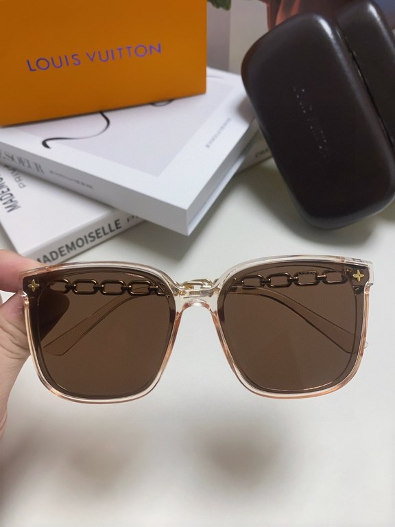 LV Louis Vuitton 2024 early spring new models Many stars with the same models.LV new large frame sunglasses Polaroid ultra-clear sunglasses