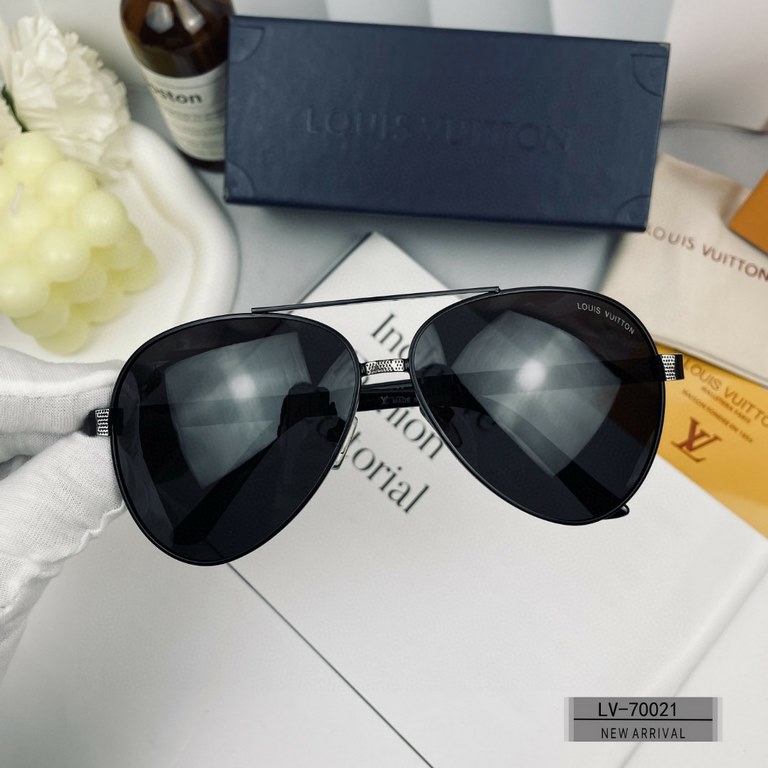 . [Louis Vuitton France-LV]. . [Polaroid Resin Polarized Lenses]  .  . [Metal frames are lightweight and comfortable to wear]  . [size 60-13-148,] .  . [  new men's   sunglasses to reduce the burden of glare, blocking ha