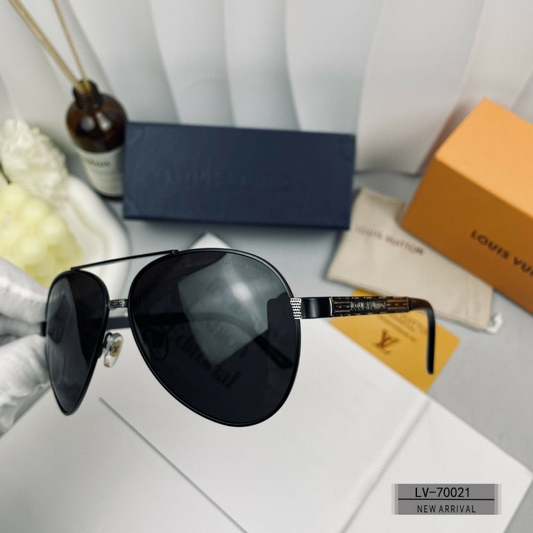 . [Louis Vuitton France-LV]. . [Polaroid Resin Polarized Lenses]  .  . [Metal frames are lightweight and comfortable to wear]  . [size 60-13-148,] .  . [  new men's   sunglasses to reduce the burden of glare, blocking ha