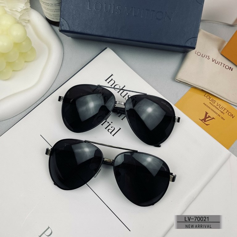 . [Louis Vuitton France-LV]. . [Polaroid Resin Polarized Lenses]  .  . [Metal frames are lightweight and comfortable to wear]  . [size 60-13-148,] .  . [  new men's   sunglasses to reduce the burden of glare, blocking ha