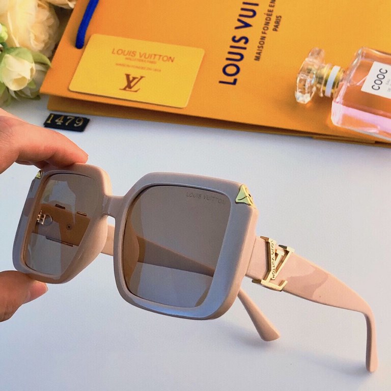 LV Europe and the United States large frame square sunglasses female driving driving street shooting repair face glasses sunscreen UV cross-border sunglasses