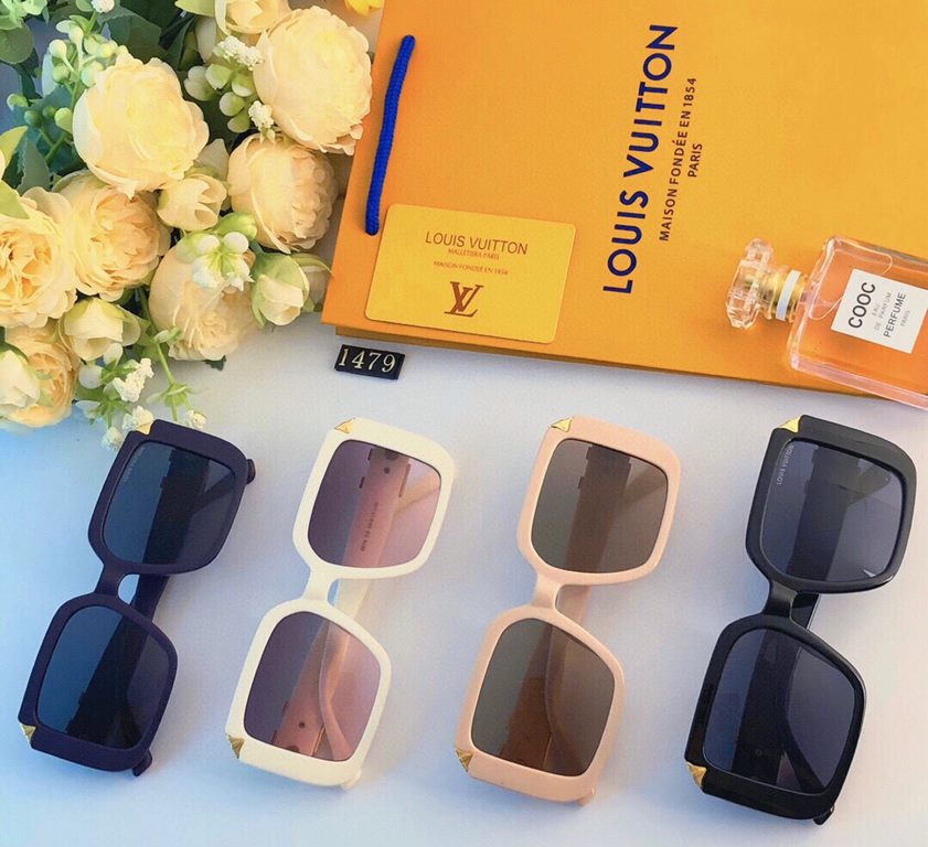 LV Europe and the United States large frame square sunglasses female driving driving street shooting repair face glasses sunscreen UV cross-border sunglasses