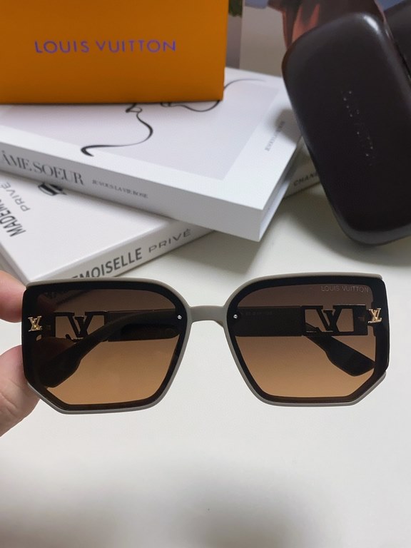 Lv Louis Vuitton 2024 latest version of the advanced sense of temperament large frame square celebrity sunglasses women's new large round face sunshade sunglasses for men and women