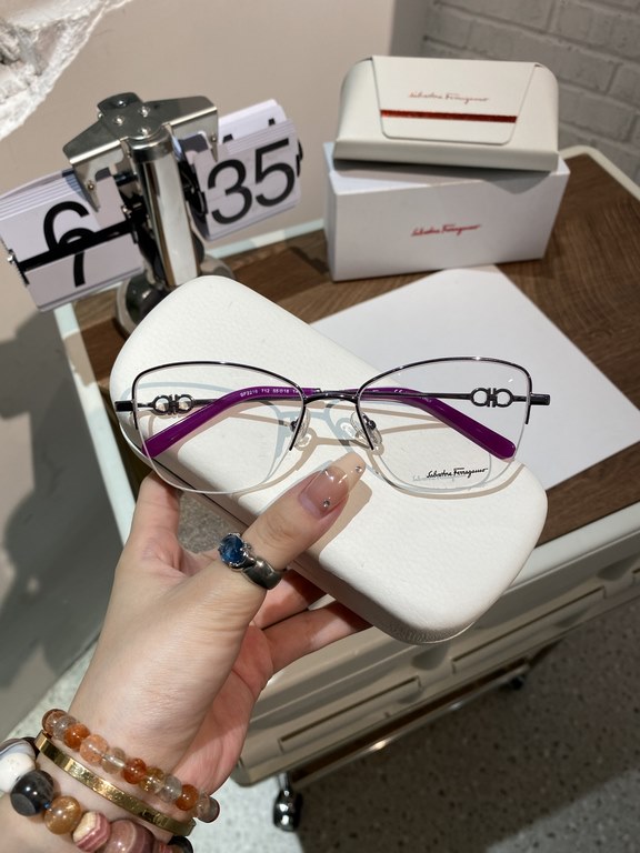 Salvatore ferragam Ferragam SF2216 polygonal half-rim myopia glasses   flat lenses High quality, not picky face, know the goods to come Size 55-16-140 Women's Glasses