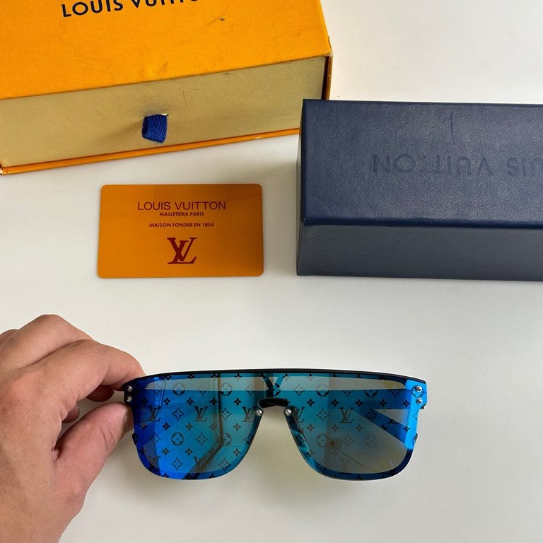 Internet Explosion In stock in large quantities. In stock. In stock LOUIS VUITTO MODEL Z1082 Z2329 Z2331 Z1487 Z1485 The original LV cut edge rimless shape Gorgeous turn with infinite taste Patterned design Classic uniqu