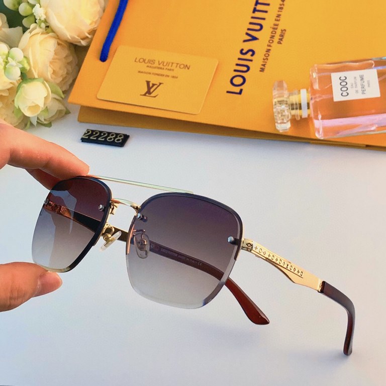 LV Europe and the United States big brand sports sunglasses new men's personalized sunglasses female anti-ultraviolet driving sunscreen couple glasses