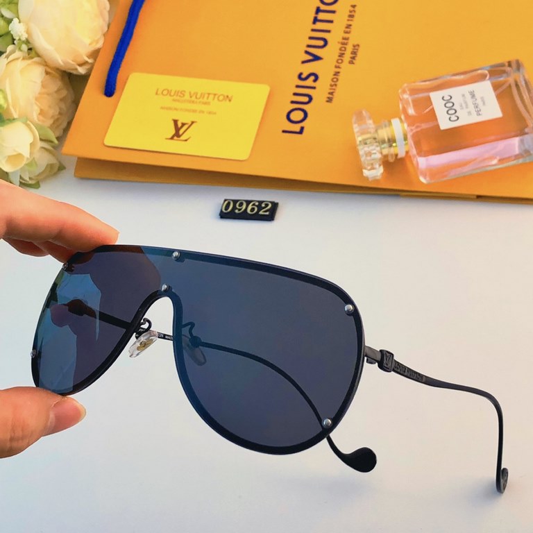 LV oversized frame sunglasses Europe and the United States connected sunglasses one-piece sunglasses wind mirror fashion trend sunglasses wide-angle vision glasses