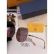 lv large frame sunglasses sunglasses classic box design, not pick face type, whether with a coat or dress are very temperament polarized lenses to prevent ultraviolet Model Model L1103