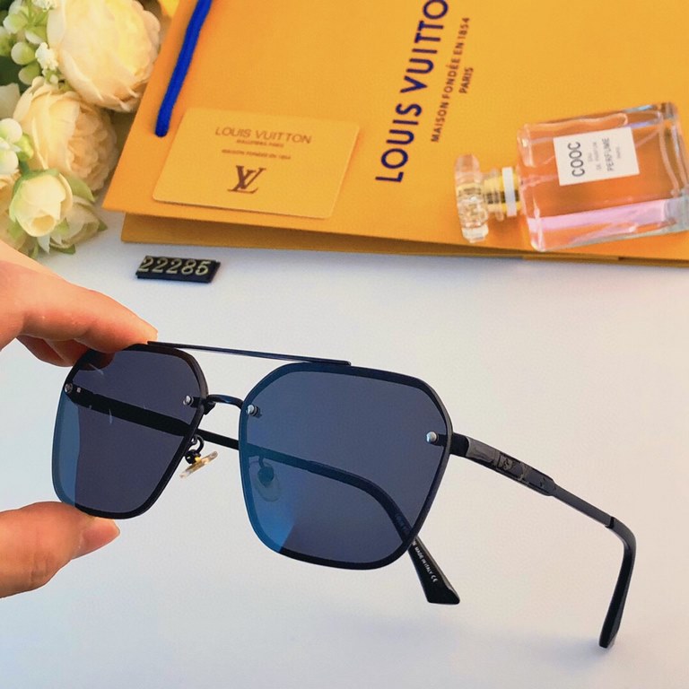 LV Europe and the United States big brand sports sunglasses new men's personalized sunglasses female anti-ultraviolet driving sunscreen couple glasses