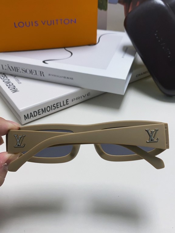 LV Louis Vuitton 2024 new Pixel digital letters sunglasses Wang Jiaer Huang Zi Hongfan Wang Hedi the same sunglasses in Europe and the United States big-name celebrities with the same retro literary sunglasses fashion st