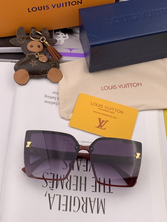 lv large frame sunglasses sunglasses classic box design, not pick face type, whether with a coat or dress are very temperament prevention UV Model Model L7230