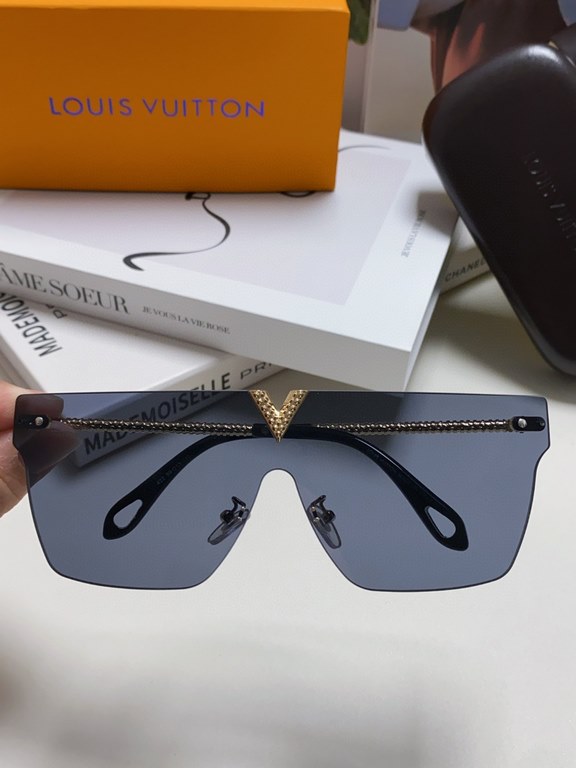 Lv Louis Vuitton New full print letters one piece sunglasses women sunscreen 2024 new sunglasses for men and women UV protection premium ins