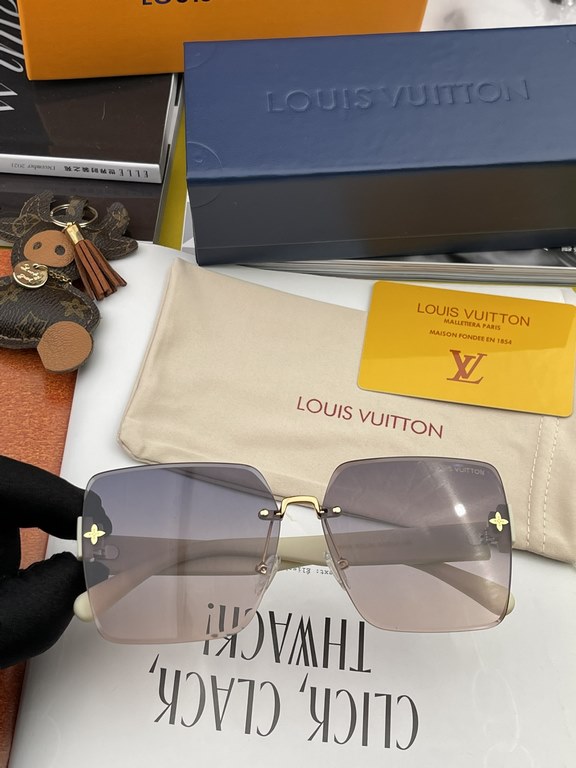 lv large frame sunglasses sunglasses classic box design, not pick face type, whether with a coat or dress are very temperament prevention UV Model L5970