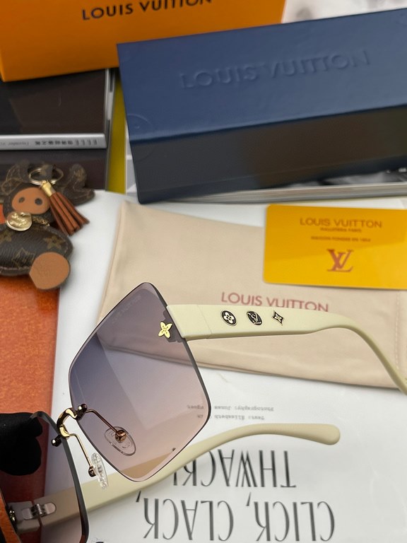 lv large frame sunglasses sunglasses classic box design, not pick face type, whether with a coat or dress are very temperament prevention UV Model L5970