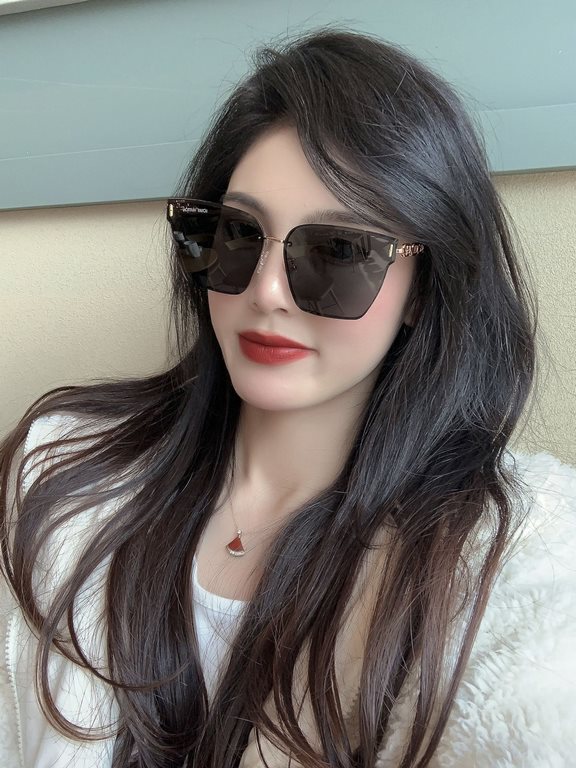 LV 2023 new women's square frame sunglasses driving sunglasses New rimless sunglasses Fashionable and generous Comfortable and lightweight Exquisite luxury Ultra-light Model L8362