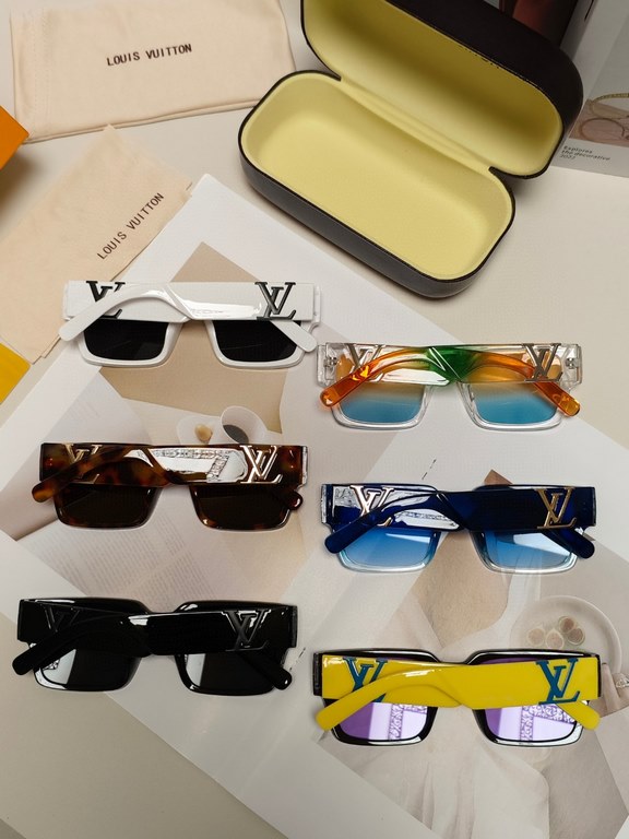 LV Louis Vuitton new sunglasses retro personality avant-garde sunglasses model model high quality plate high quality box