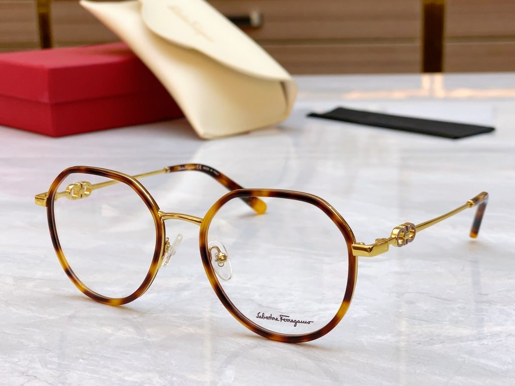 [Salvatore Ferragam] Ferragamo new optical stand, MODEL SF2215, SIZE 52 mouth 19-140