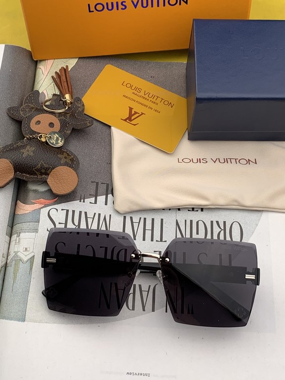 LV 2023 new women's square frame sunglasses driving sunglasses New rimless sunglasses Fashionable and generous Comfortable and light Exquisite luxury Ultra-light Model L220