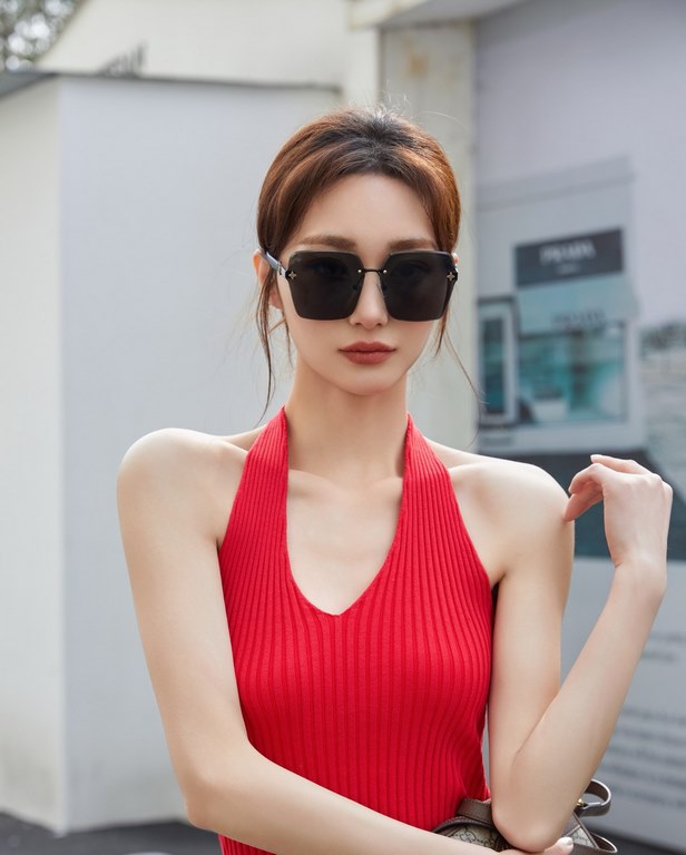 [LV-Nylon Polarized Sunglasses] 2024 Spring New Trend Explosion Fashion Round Frame Polarized Sunglasses High Quality Wear Comfortable Netroots Tide Sunglasses Sunglasses Women's High Definition Nylon Polarized Sunglasse