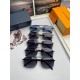 . New   Brand Louis Vuitton LV Original single quality men and women with the same polarized sunglasses   Material high-definition Polaroid polarized lenses, imported alloy printed logo mirror legs. Small frame exquisite