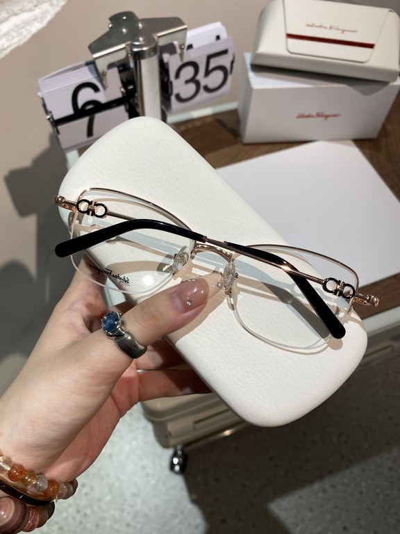 Salvatore ferragam Ferragam SF2216 polygonal half-rim myopia glasses   flat lenses High quality, not picky face, know the goods to come Size 55-16-140 Women's Glasses