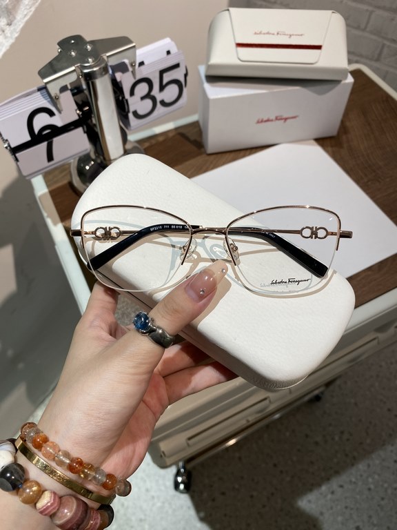 Salvatore ferragam Ferragam SF2216 polygonal half-rim myopia glasses   flat lenses High quality, not picky face, know the goods to come Size 55-16-140 Women's Glasses