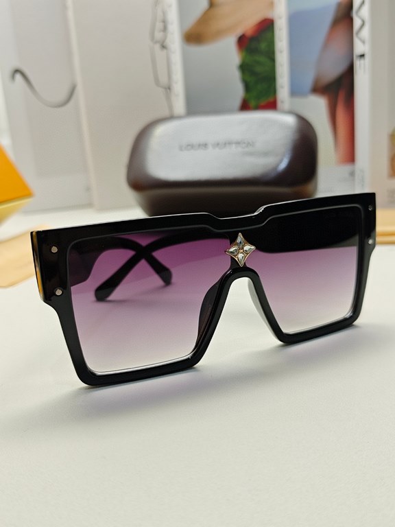 lv Louis Vuitton Wang Hedi large frame sunglasses sunglasses classic box design, not pick face type, whether with a coat or dress are very obvious temperament prevention UV