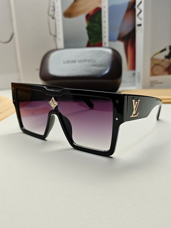 lv Louis Vuitton Wang Hedi large frame sunglasses sunglasses classic box design, not pick face type, whether with a coat or dress are very obvious temperament prevention UV