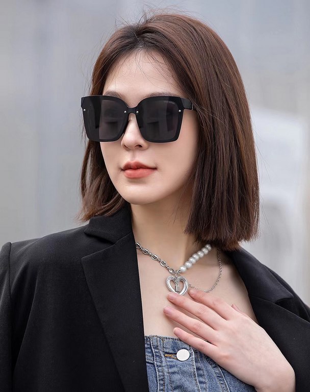 [TR Polarized Series] lv large frame sunglasses sunglasses classic box design, do not pick face type, whether with a coat or dress are very temperamentally polarized lenses to prevent ultraviolet Model Model L1765