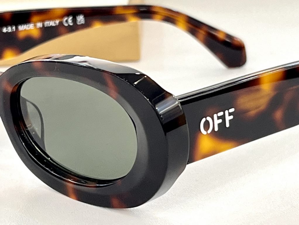 NEW OFF WHITEHigher version of 10cm thickness OERI087 one of the world's most popular fashion brands, the classic hollowed out personalized mirror type, designed by LV Artistic Creative Director VIrgil Abloh Domestic and