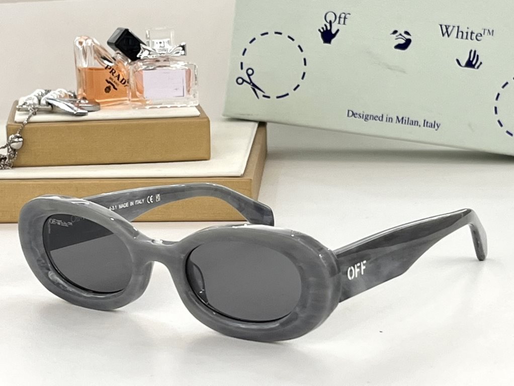 NEW OFF WHITEHigher version of 10cm thickness OERI087 one of the world's most popular fashion brands, the classic hollowed out personalized mirror type, designed by LV Artistic Creative Director VIrgil Abloh Domestic and