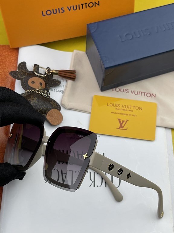 lv large frame sunglasses sunglasses classic box design, not pick face type, whether with a coat or dress are very temperament prevention UV Model L7291