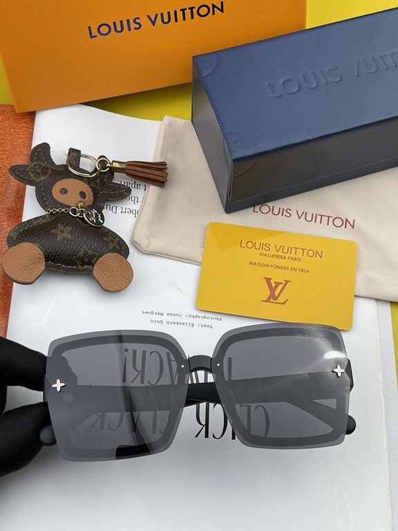 lv large frame sunglasses sunglasses classic box design, not pick face type, whether with a coat or dress are very temperament prevention UV Model L7291