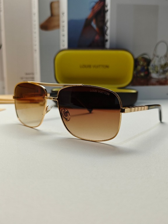 LV Louis Vuitton Sunglasses can be matched with near with myopia metal sunglasses men's fashion retro sunshade square frame glasses double beam sunglasses female models