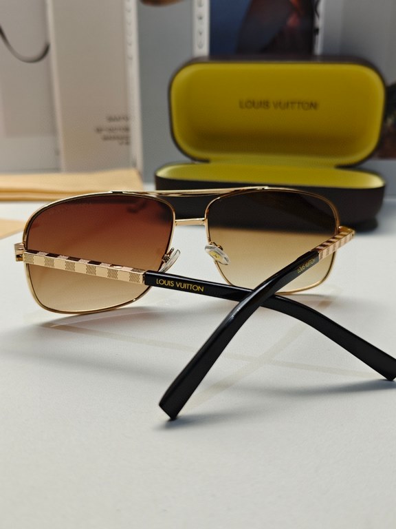 LV Louis Vuitton Sunglasses can be matched with near with myopia metal sunglasses men's fashion retro sunshade square frame glasses double beam sunglasses female models