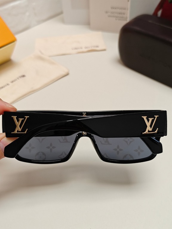 LV Louis Vuitton 2024 Europe and the United States men and women face cover thin new tide anti-ultraviolet all-in-one wind sunglasses sunglasses net red sunglasses super goggles