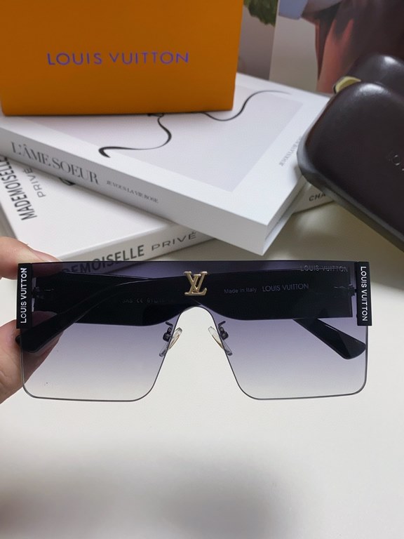 Lv Louis Vuitton 2024 new model model metal square one-piece large frame sunglasses women men universal fashion sun shading sunglasses silver film