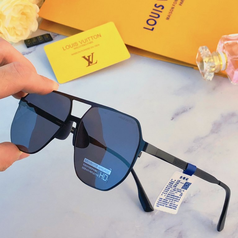 LV star with the same Korean version of the fashion sunglasses female large face thin double beam metal personality sunglasses driving driver sunglasses