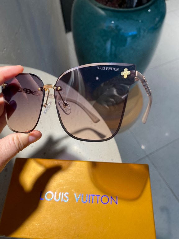 Plv [TR Polarized Series].2024 New Polarized Sunglasses Style Multi .Classic square frame design, not picking face shape, whether with a coat or a dress are very temperament.Polarized Sunglasses for UV Prevention with 10