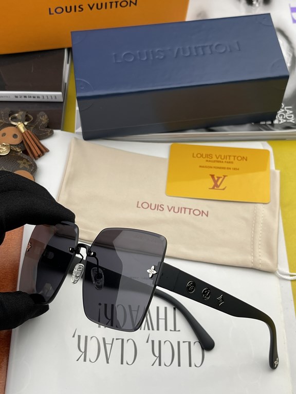 lv large frame sunglasses sunglasses classic box design, not pick face type, whether with a coat or dress are very temperament prevention UV Model L5970