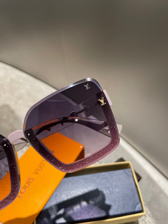 2023Lv New Model! New model shipping! New model shipment!Model 2215   Women's HD thickened nylon sunglasses     High quality TR-90 frames Fashionable and versatile!