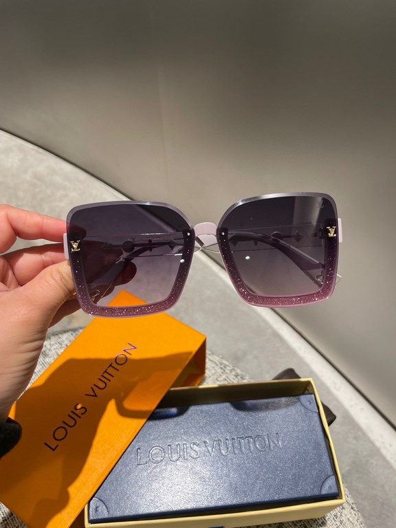 2023Lv New Model! New model shipping! New model shipment!Model 2215   Women's HD thickened nylon sunglasses     High quality TR-90 frames Fashionable and versatile!