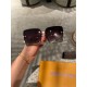 The latest LV women's polarized sunglasses     Classic four-leaf clover elements    Retro style Straight model