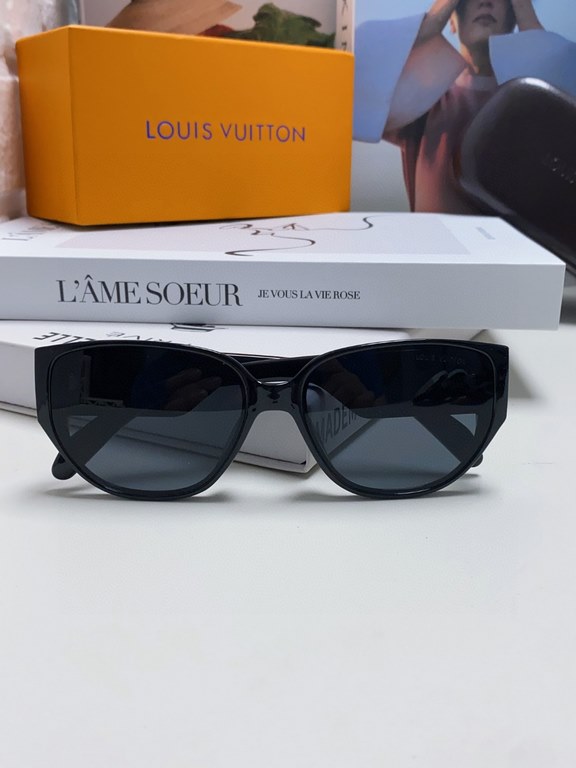 LV Louis Vuitton sunglasses, face-framing visor, high-end and lightweight