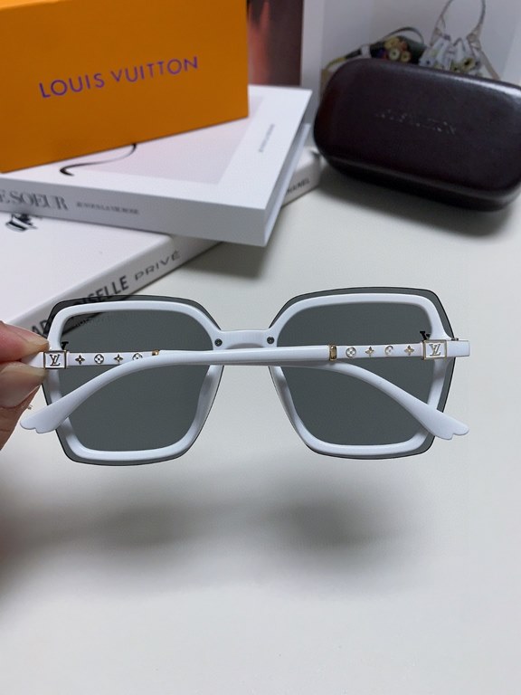 LV Louis Vuitton frames letter fashion sunglasses personalized driving sunscreen shades UV sunglasses